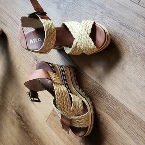 Mia Straw Wedges